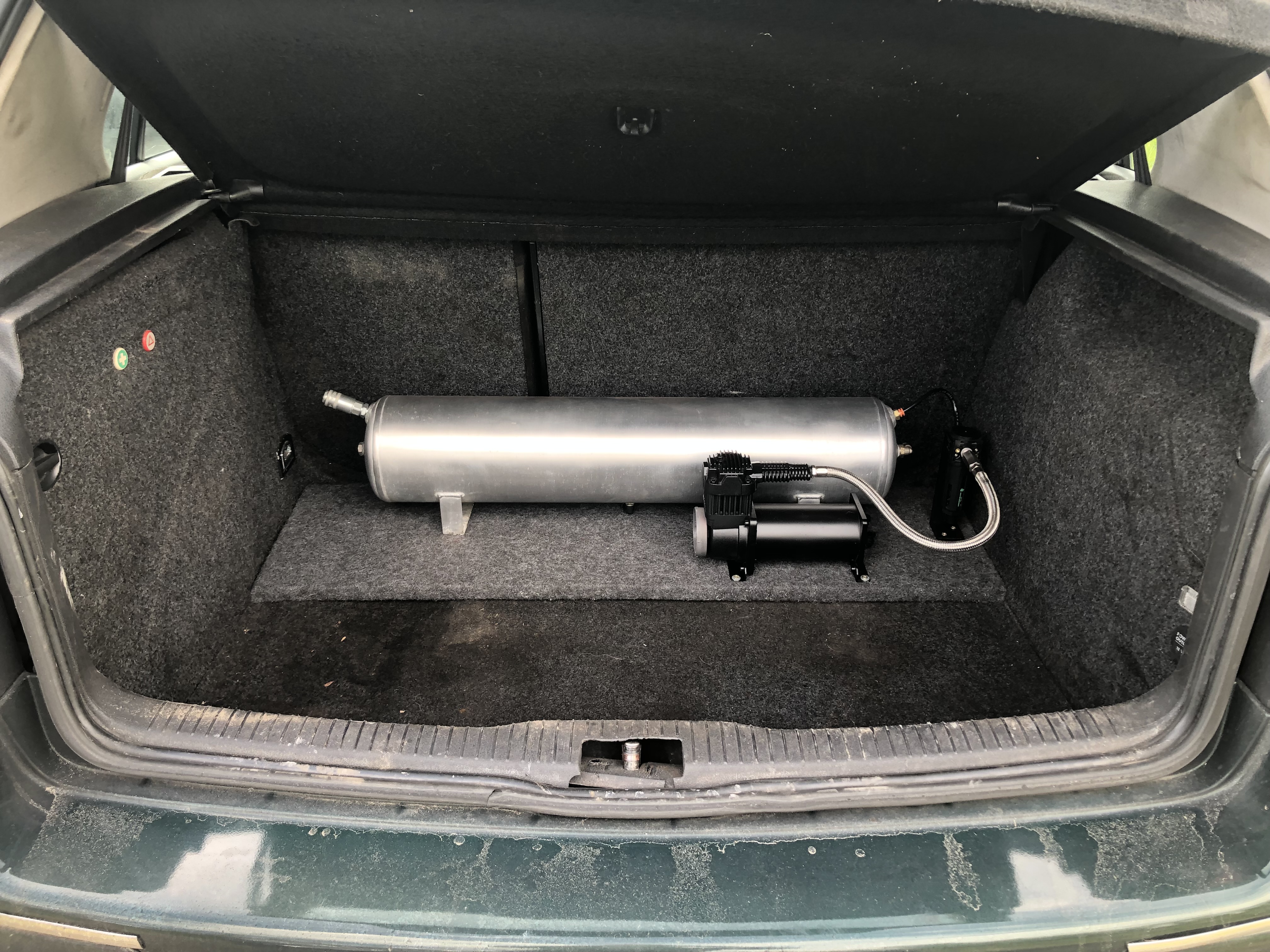 VOLKSWAGEN GOLF MK4