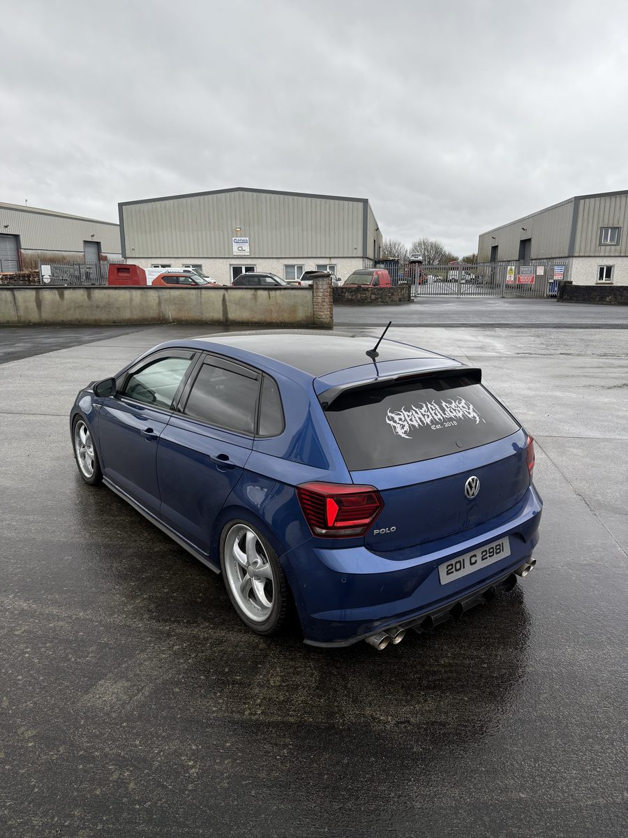 VOLKSWAGEN POLO MK6 R-LINE
