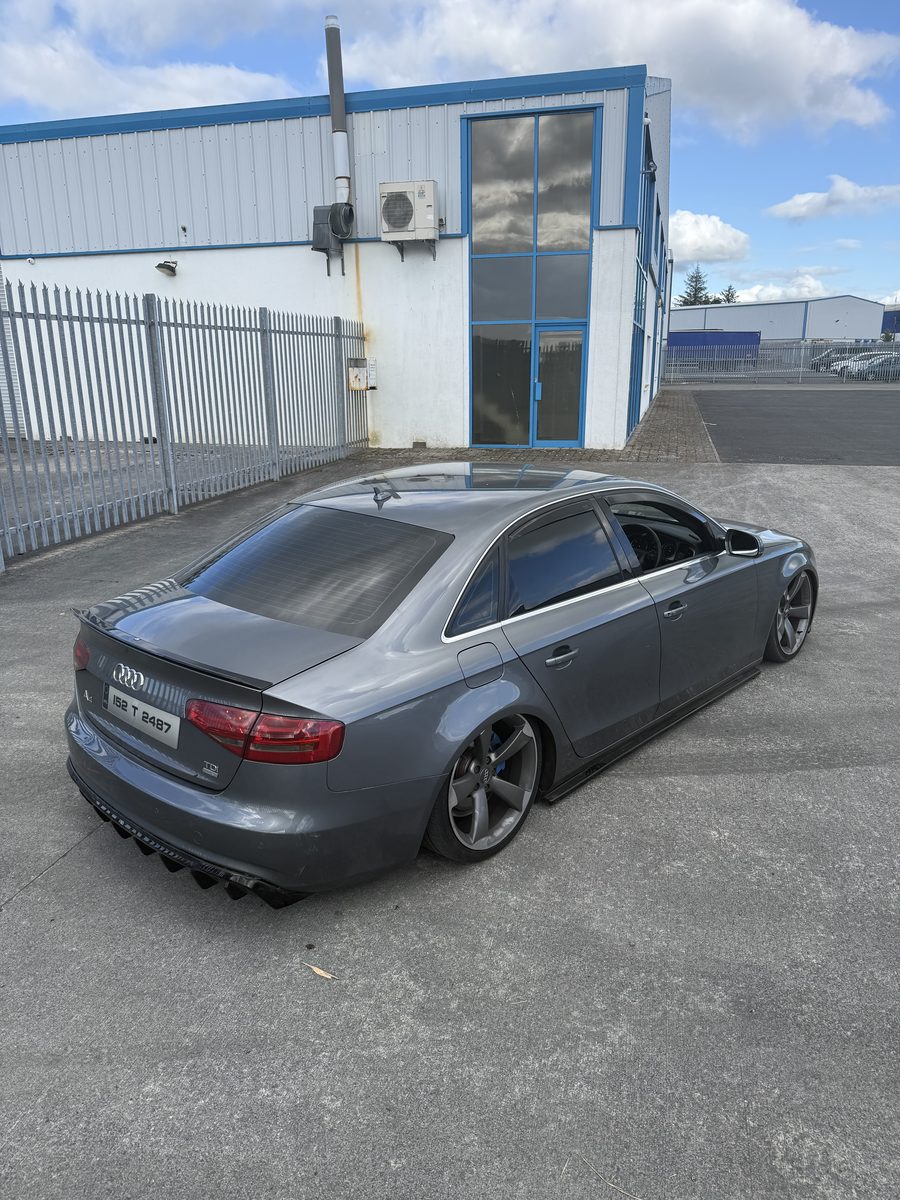AUDI A4 B8