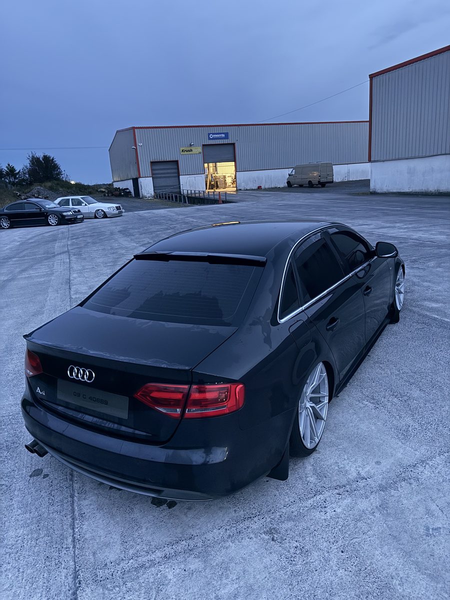 AUDI A4 B8